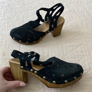 Cute for any fall look! Heeled clogs!